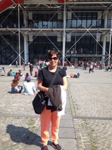 Sue outside Pompidou