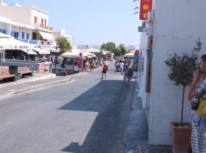 bustling Fira